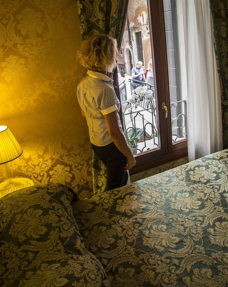 Hotel Becher Venedig Exteriör bild